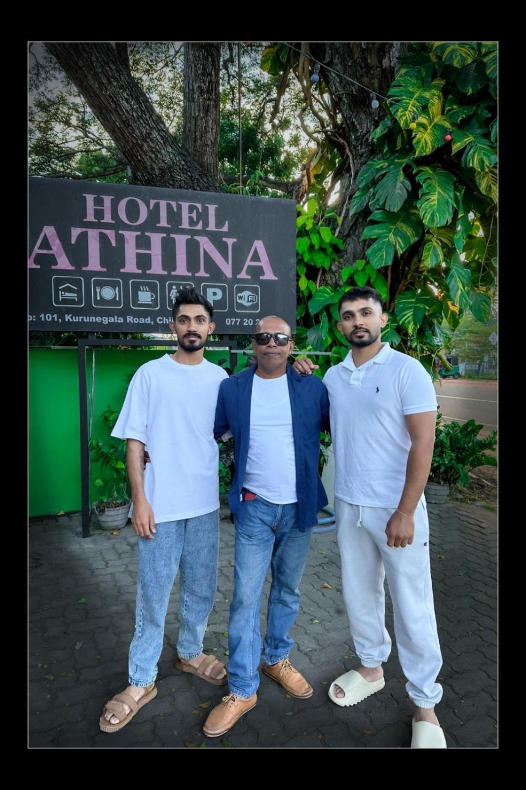Hotel Athina & Restaurant 池劳 外观 照片